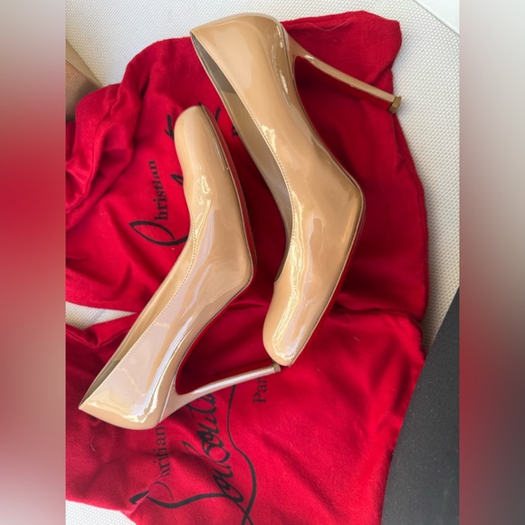 Christian Louboutin Simple Pump - Picture 4 of 12